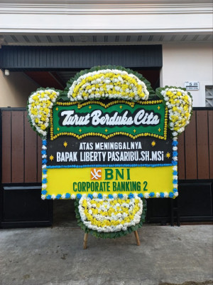 Papan Bunga Duka di Boting